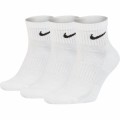    Nike Everyday Socks